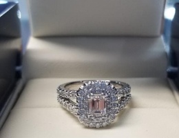Custom Engagement Ring Design
