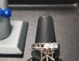 Custom Wedding Ring Design